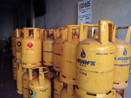 மஸ்கெலியா பிரதேச சபைக்கு உட்பட்ட பல பகுதிகளில் எரிவாயு தட்டுப்பாடு! 